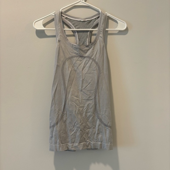 Lululemon Swiftly Tech 2.0 Tank Top in Tempo Stripe Black/White Size: 2 - Picture 6 of 9